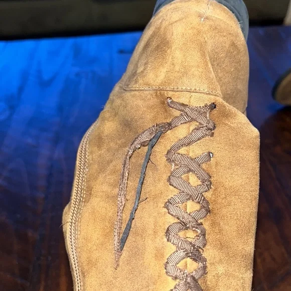 Kenneth Cole Girls Boots - Picture 10 of 13